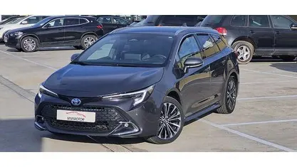 Usado Toyota Corolla Style 140 CV (102 kW) 2024 Gris Familiar
