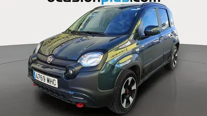 Verde Usado 2023 Fiat Panda Cross Cross Utilitario | 10.173 € (Buen precio)