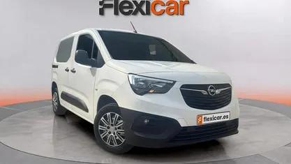 Usado Opel Combo Edition+ 102 CV (75 kW) 2021 Blanco Monovolumen