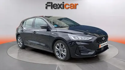 Usado Ford Focus ST-Line 125 CV (91 kW) 2023 Negro Berlina