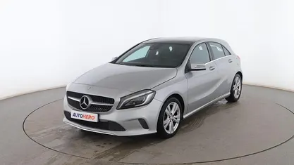 Gris Usado 2017 Mercedes A200 Urban Utilitario | 18.899 € (Precio justo)