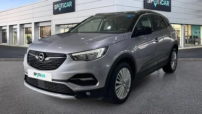 Käytetty Opel Grandland X Design Edition 130 HP (95 kW) 2019 Harmaa Katumaasturi