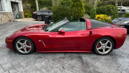 Usado Chevrolet Corvette 404 CV (297 kW) 2005 Rojo Coupe