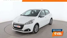 Blanco Usado 2016 Peugeot 208 Allure Utilitario | 7999 € (Precio justo)
