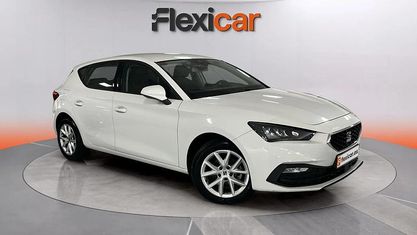 Usado Seat Leon Reference 116 CV (85 kW) 2021 Blanco Utilitario