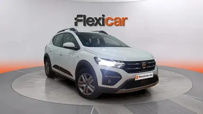 Usado Dacia Sandero Comfort 101 CV (74 kW) 2021 Berlina