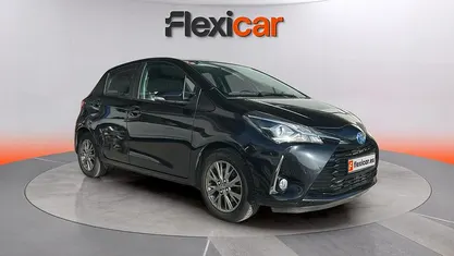 Usado Toyota Yaris Hybrid Active 100 CV (73 kW) 2019 Utilitario