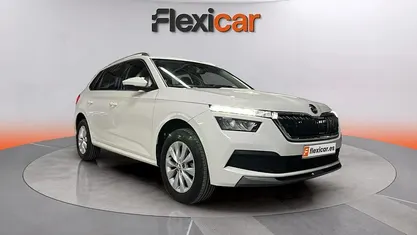 Usado Skoda Kamiq Ambition 110 CV (80 kW) 2021 SUV