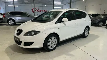Usado Seat Altea 105 CV (77 kW) 2008 Blanco Monovolumen