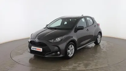 Usado 2022 Toyota Yaris Edition Berlina | 18.299 € (Precio justo)