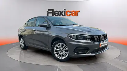 Usado Fiat Tipo Easy 95 CV (69 kW) 2019 Gris Berlina