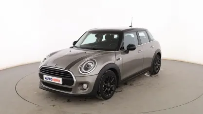 Usado Mini Cooper 135 CV (99 kW) 2019 Beige Utilitario