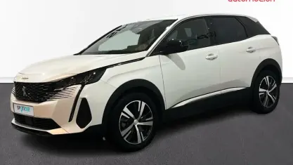 Usado Peugeot 3008 Allure 136 CV (100 kW) 2024 SUV