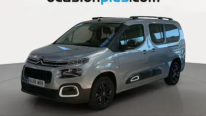 Begagnad Citroën Berlingo Feel 131 HK (96 kW) 2022 Grå Minibuss
