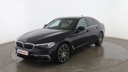 Używany BMW 530 Luxury Line 252 KM (185 kW) 2018 Niebieski Sedan/Limuzyna