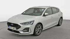 Gris plata Usado 2022 Ford Focus ST-Line Utilitario | 18.091 € (Precio justo)