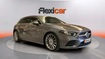 Usado Mercedes A180 136 CV (100 kW) 2020 Gris Berlina