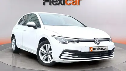 Usado 2024 VW Golf VIII Life Familiar | 21.990 € (Precio justo)