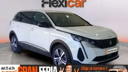 Usado Peugeot 5008 Allure 131 HP (96 kW) 2024 Branco SUV