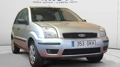 Usado 2005 Ford Fusion Berlina | 4790 € (Precio justo)
