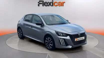 Usado Peugeot 208 Active 102 CV (75 kW) 2024 Gris Utilitario