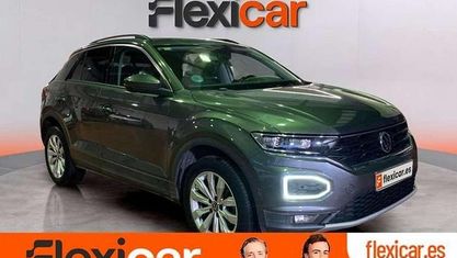 Usado VW T-Roc Advance 110 CV (80 kW) 2021 Gris SUV
