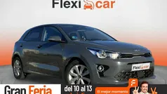 Gris Usado 2022 Kia Rio Berlina | 14.890 € (Precio justo)