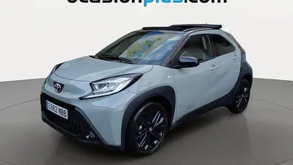 Nuevo Toyota Aygo X 72 CV (52 kW) 2025 Verde SUV