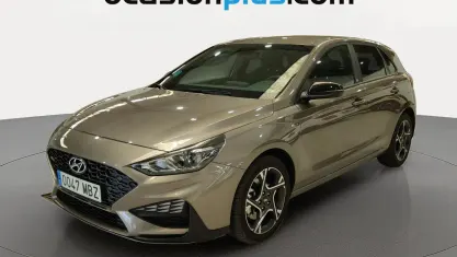 Usado Hyundai i30 N Line 120 CV (88 kW) 2022 Gris Utilitario