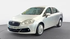 Gris Usado 2013 Fiat Linea Easy Berlina | 7200 €