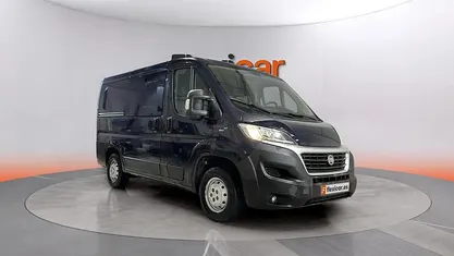Usado Fiat Ducato 110 CV (80 kW) 2018 Azul Van
