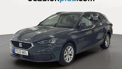Usado Seat Leon Style 150 HP (110 kW) 2024 Azul Monovolume
