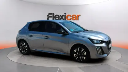 Usado Peugeot 208 Allure 101 CV (74 kW) 2025 Gris Utilitario