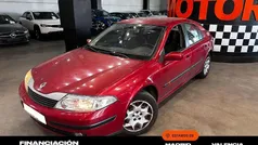 Rojo Usado 2005 Renault Laguna II Dynamique | 1850 € (Buen precio)
