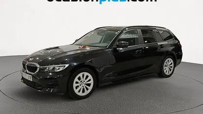 Negro Usado 2020 BMW 320 Familiar | 23.628 € (Buen precio)