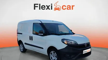 Usado Fiat Doblò Pop 95 CV (69 kW) 2020 Monovolumen