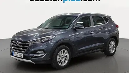 Usado Hyundai Tucson 141 CV (103 kW) 2017 Gris SUV