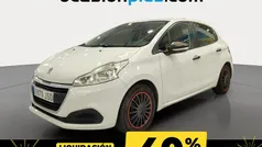 Blanco Usado 2016 Peugeot 208 Business-Line Utilitario | 7200 € (Precio justo)