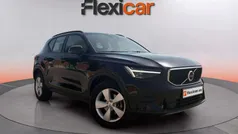 Usado Volvo XC40 131 CV (96 kW) 2023 Negro SUV