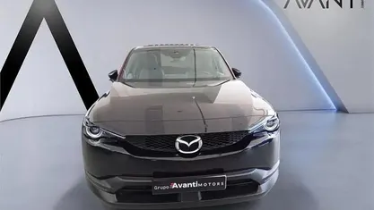 Käytetty Mazda MX30 Edition 125 kW (170 HP) 2024 Musta Katumaasturi