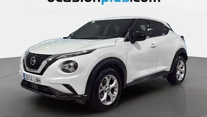 Käytetty Nissan Juke N-Connecta 114 HP (83 kW) 2021 Valkoinen Katumaasturi