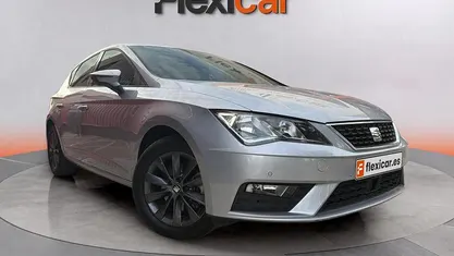 Gris Usado 2020 Seat Leon Style Berlina | 12.990 € (Buen precio)