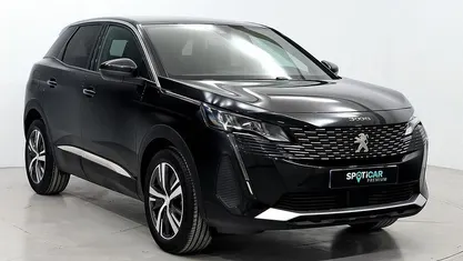 Negro Usado 2024 Peugeot 3008 Allure Monovolumen | 20.500 € (Precio justo)