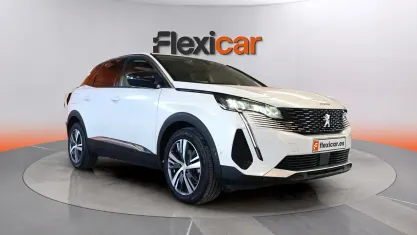 Usado Peugeot 3008 Allure 131 CV (96 kW) 2022 Blanco SUV