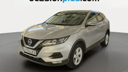 Usado Nissan Qashqai Acenta 140 CV (102 kW) 2020 Gris plata SUV