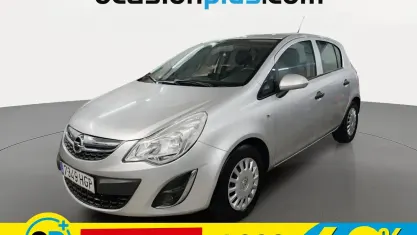 Usado Opel Corsa Essentia 86 CV (63 kW) 2011 Plateado Utilitario