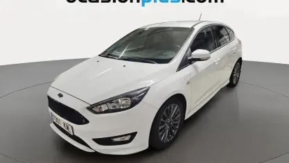 Usado Ford Focus ST-Line 120 CV (88 kW) 2018 Blanco Utilitario