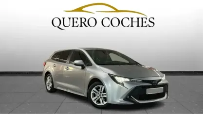 Używany Toyota Corolla Active 122 KM (89 kW) 2021 Srebrny Kombi