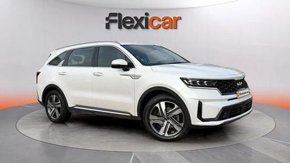 Käytetty Kia Sorento 232 HP (170 kW) 2023 Valkoinen Katumaasturi