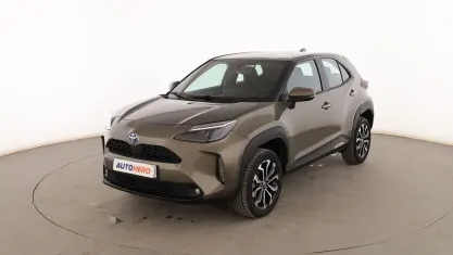 Usado Toyota Yaris Cross Active 116 CV (85 kW) 2023 Verde SUV